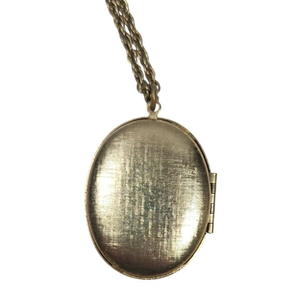 Vintage Enamel Floral Oval Locket Necklace With 24" Long Chain Gold Tone - Picture 7 of 8